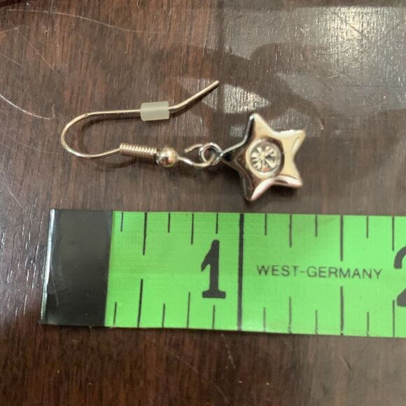 Silver star dangle earrings with rhinestone - Picture 3 of 3